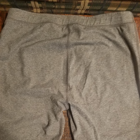 Women's Capri workout pants - Picture 2 of 2